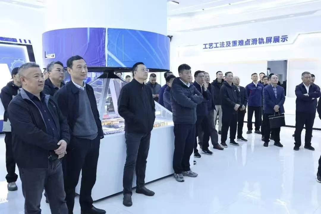 工艺工法及重难点滑轨屏展示